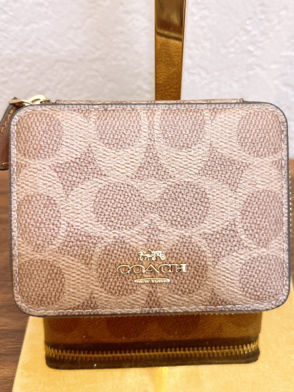 NWT Coach Weekly Pill Box In Signature Canvas CZ200